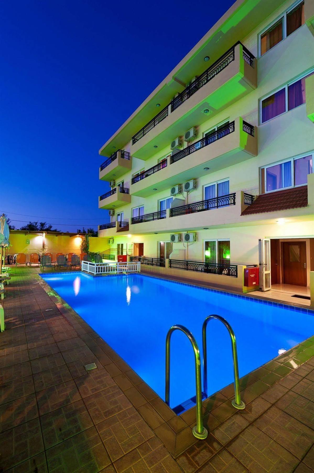 Alea Hotel Apartments Lalyssos Eksteriør billede